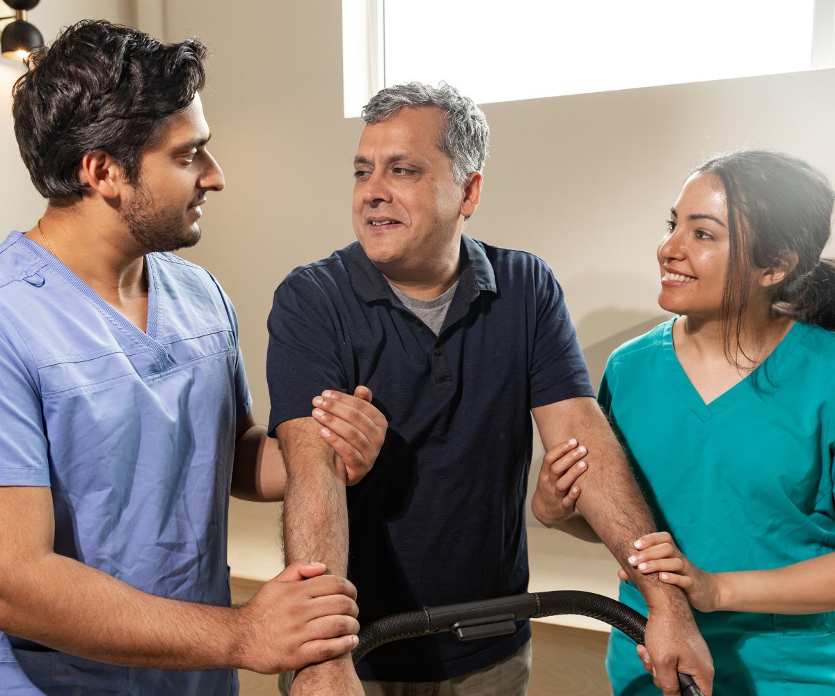 Read more about the article Top Tips for Supporting Loved Ones in Rehab Center